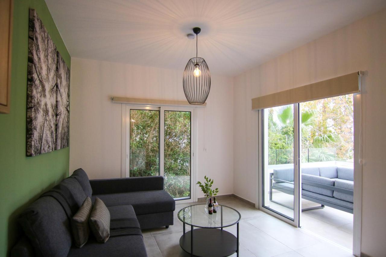 Ferienwohnung Phaedrus Living: Seaside Modern Flat Limnaria 123 Paphos Exterior foto